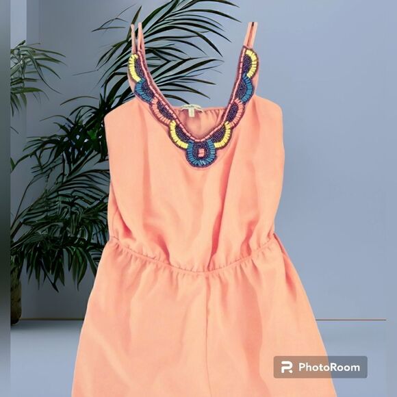 5/$25 Charlotte Russe Romper size small - Picture 1 of 5